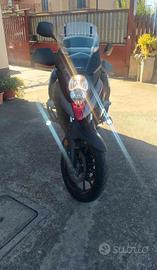 Suzuki v strom 650