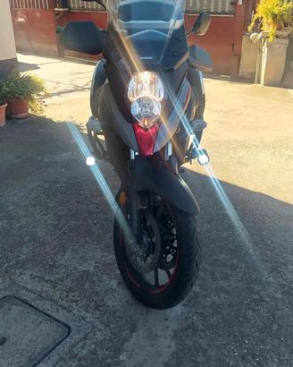 Suzuki v strom 650