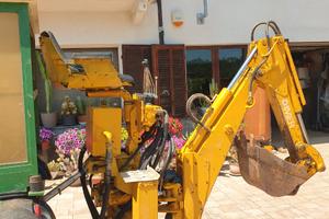 Escavatore per Trattore