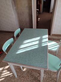 tavolo e sedie vintage 