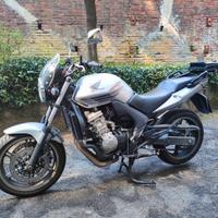MOTO HONDA CBF 600 N