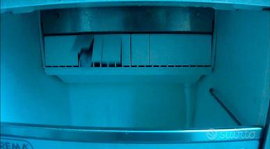 Macchina del  ghiaccio