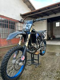 YAMAHA YZ 250 ( leggere descrizione)