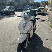 Beverly Piaggio 350