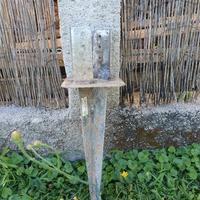 Pali di legno e supporti 
