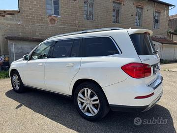 MERCEDES-BENZ GL 350 BlueTEC 4matic Premium