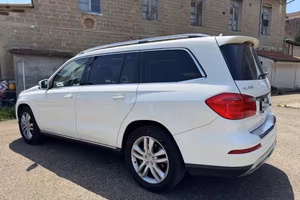 MERCEDES-BENZ GL 350 BlueTEC 4matic Premium