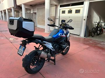 Moto bmw 1300 gs marzo 2025