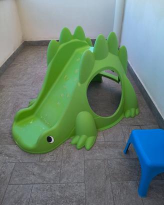 Scivolo robusto in plastica verde