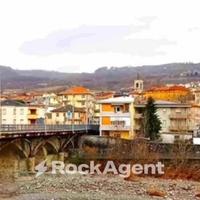 BORGO VAL DI TARO - LOTTO EDIFICABILE CON VISTA