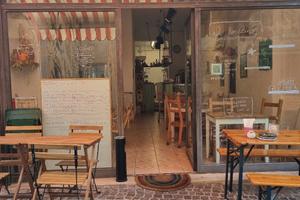 ATTIVITÀ DI BISTROT, CENTRO DI ORISTANO 