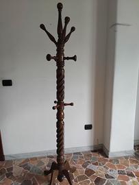 Attaccapanni in legno