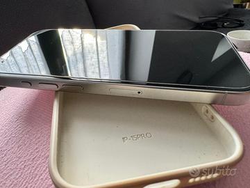 Iphone 15 pro ancora in garanzia