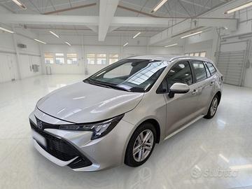 TOYOTA COROLLA TS 1.8 HYBRID BUSINESS TECH STATION