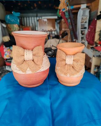 coppia di vasetti in terracotta 