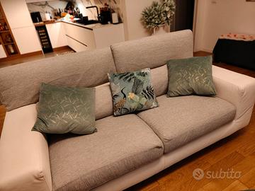 Divano PoltroneSofà  prezzo trattabile