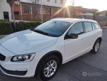 volvo v60 cross country d4 190 cv