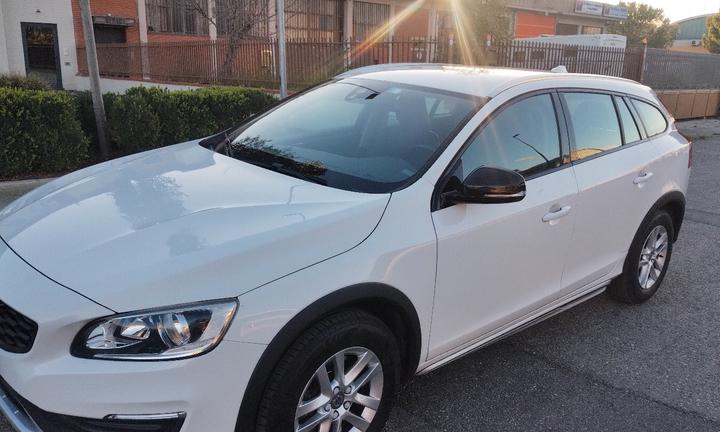 volvo v60 cross country d4 190 cv