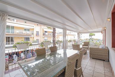 Trilocale Ristrutturato vista mare
