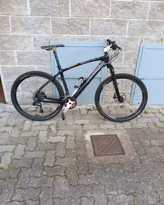 bicicletta Mountain bike 