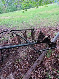 Scala a chiocciola in ferro. Trattabile!!