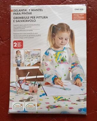 Grembiule e tovaglia plastificati da pittura nuovi