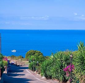 Villetta a schiera vista mare