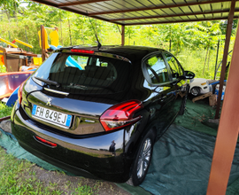 Peugeot 208 2017 5 porte gpl