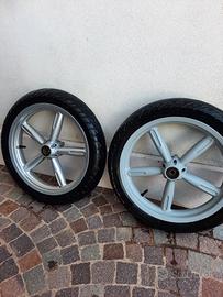 Ruote anteriori 16" Aprilia Scarabeo