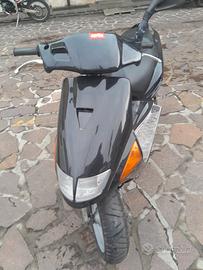 Aprilia sr 50 ad aria del 96 storico 500e