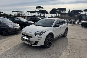 FIAT 600 HYBRID LA PRIMA DCT6 1.2cc 100cv 360° C