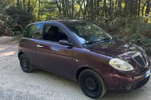 Lancia Ypsilon 1.2 8 v argento