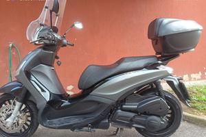 Beverly 300