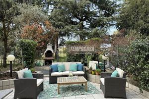 Casa Semindipendente su Tre Livelli con Giardino P