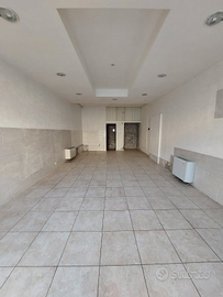 Locale commerciale Piazza Verdi