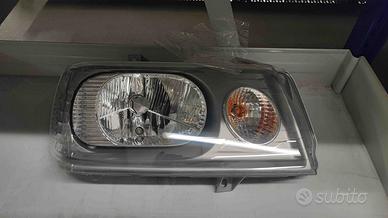 FARO DX FIAT SCUDO 2004 OE 9467119688