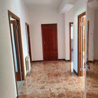 Fabriano appartamento zona residenziale