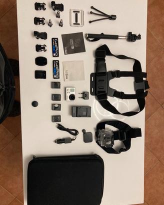 GOPRO Hero3 con accessori