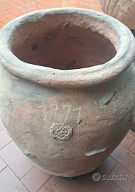 antico orcio toscano in terracotta