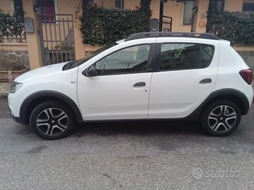 stepway dacia dCi 95cv–BIANCO 71.300km diesel