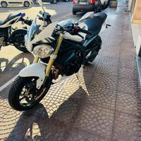 TRIUMPH Speed Triple S 675 TUTTO INCLUSO ANCHE P