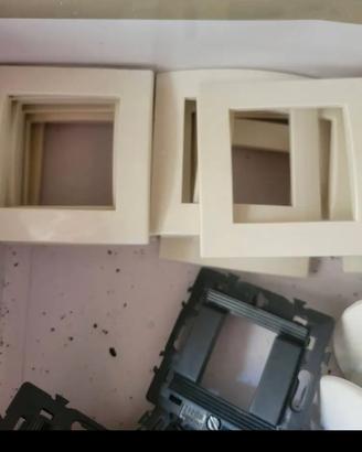 materiale elettrico