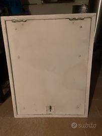 Scala retrattile con botola