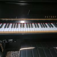 PIANOFORTE PETROF VERTICALE CON SISTEMA SILENT