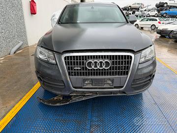 RICAMBI USATI AUTO VARI AUDI Q5 2011 2000 BENZINA
