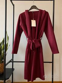Cappotto leggero con cappuccio bordeaux