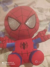 Peluche di spiderman