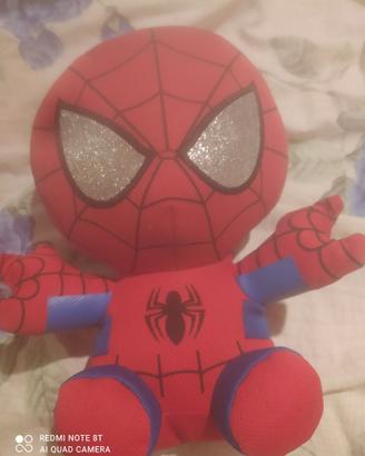 Peluche di spiderman