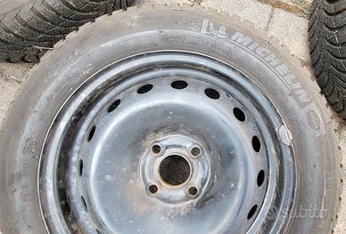 175 65 15 Gomme Inv  Michelin con cerchi ferro