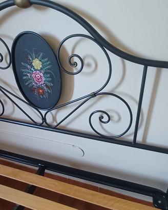 Letto in metallo